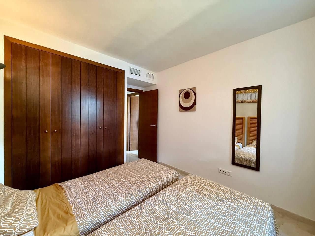 2 soveværelse Lejlighed til salg i Torrevieja med swimmingpool garage - € 259.900 (Ref: 9640707)