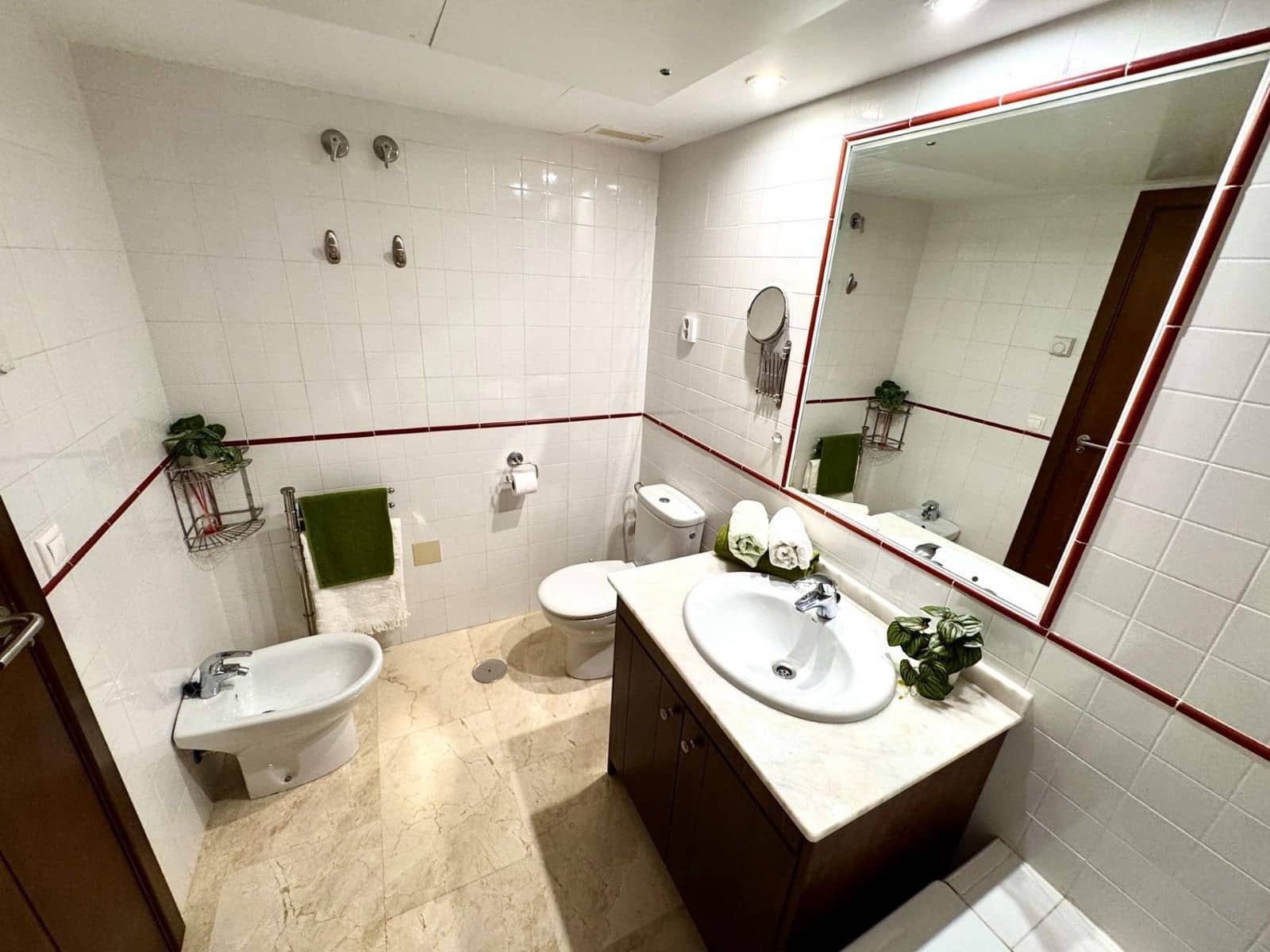 2 bedroom Apartment for sale in Torrevieja with pool garage - € 253,500 (Ref: 9640710)