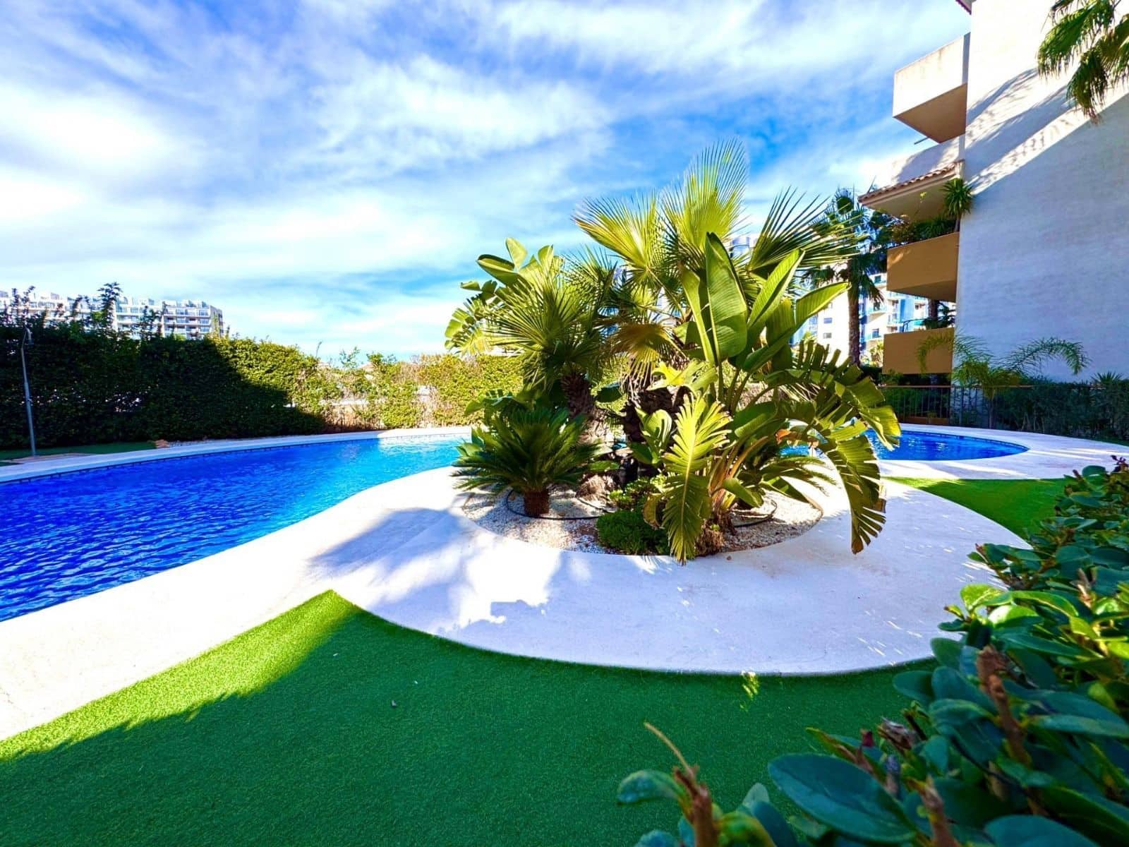 2 bedroom Apartment for sale in Torrevieja with pool garage - € 253,500 (Ref: 9640710)