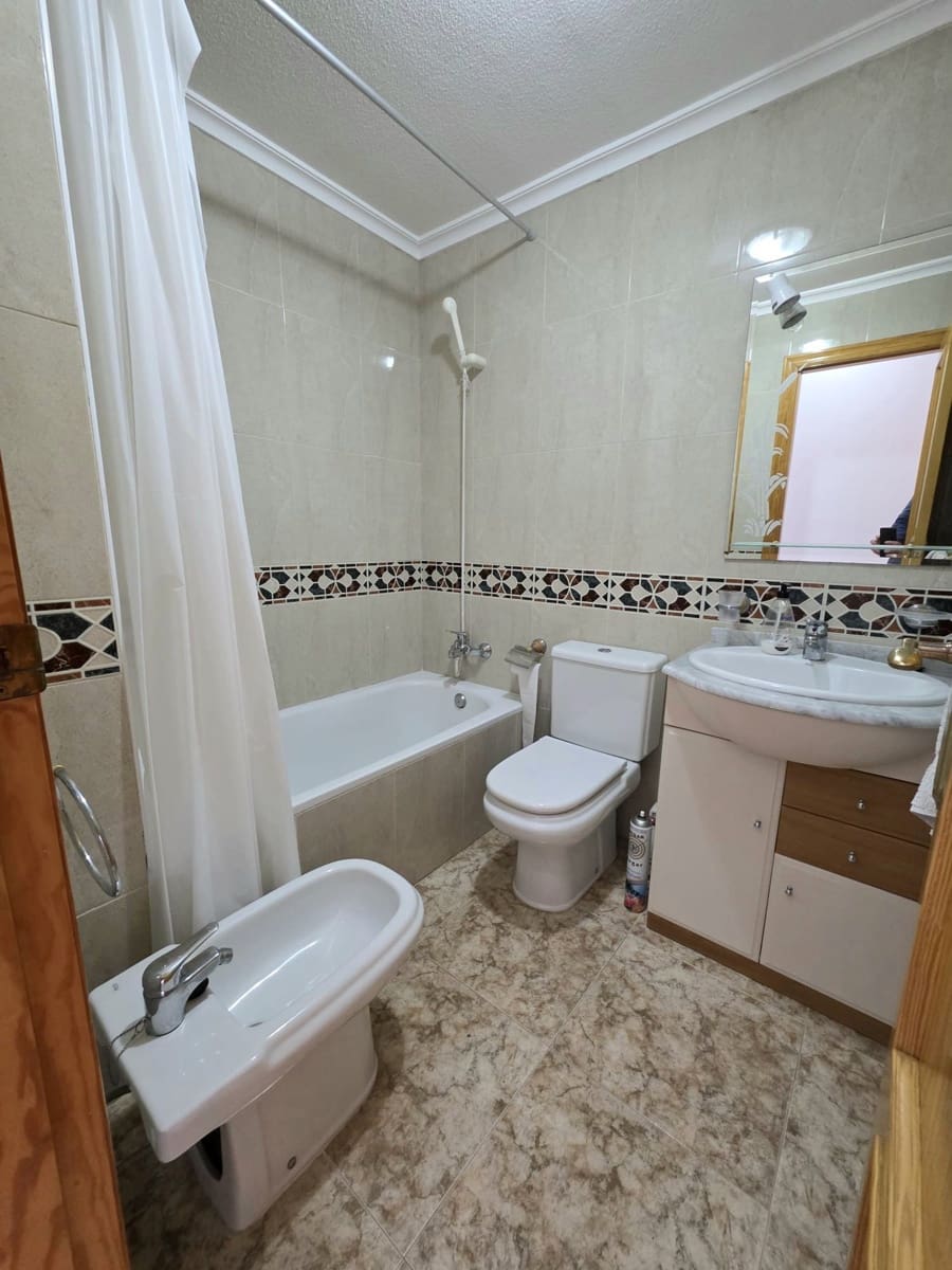 3 makuuhuone Huoneisto myytävänä paikassa Torrevieja - 245 000 € (Ref: 9640711)