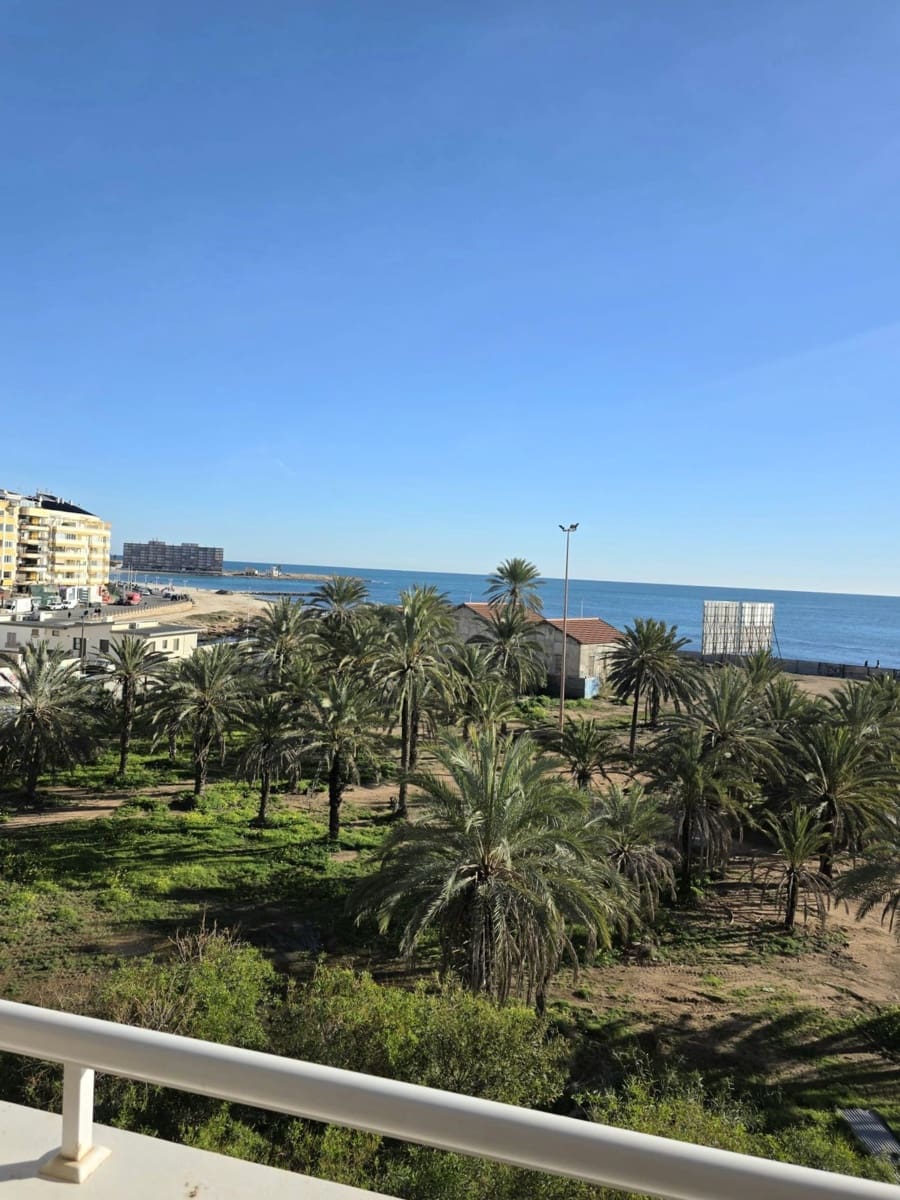 3 makuuhuone Huoneisto myytävänä paikassa Torrevieja - 245 000 € (Ref: 9640711)