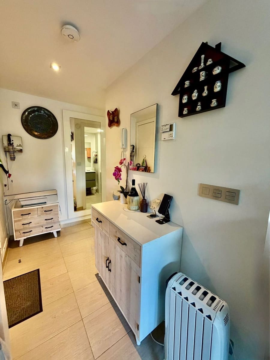 3 chambre Appartement à vendre à Torrevieja avec piscine - 295 000 € (Ref: 9640712)