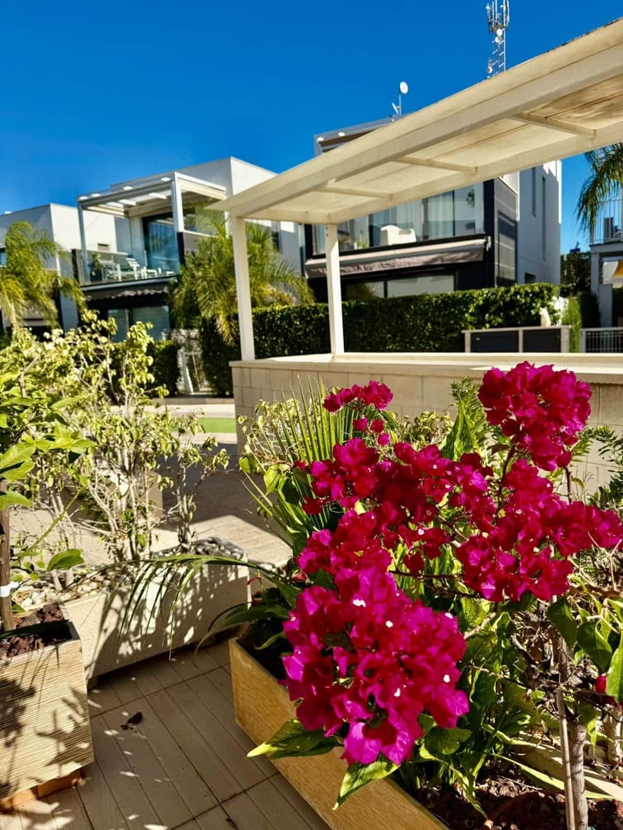 3 chambre Appartement à vendre à Torrevieja avec piscine - 295 000 € (Ref: 9640712)