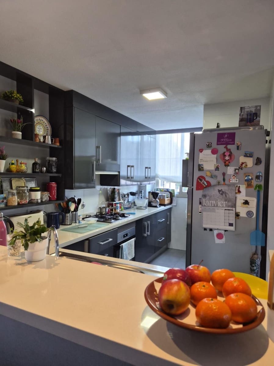 2 makuuhuone Huvila myytävänä paikassa Torrevieja mukana uima-altaan 
autotalli - 270 000 € (Ref: 9640715)