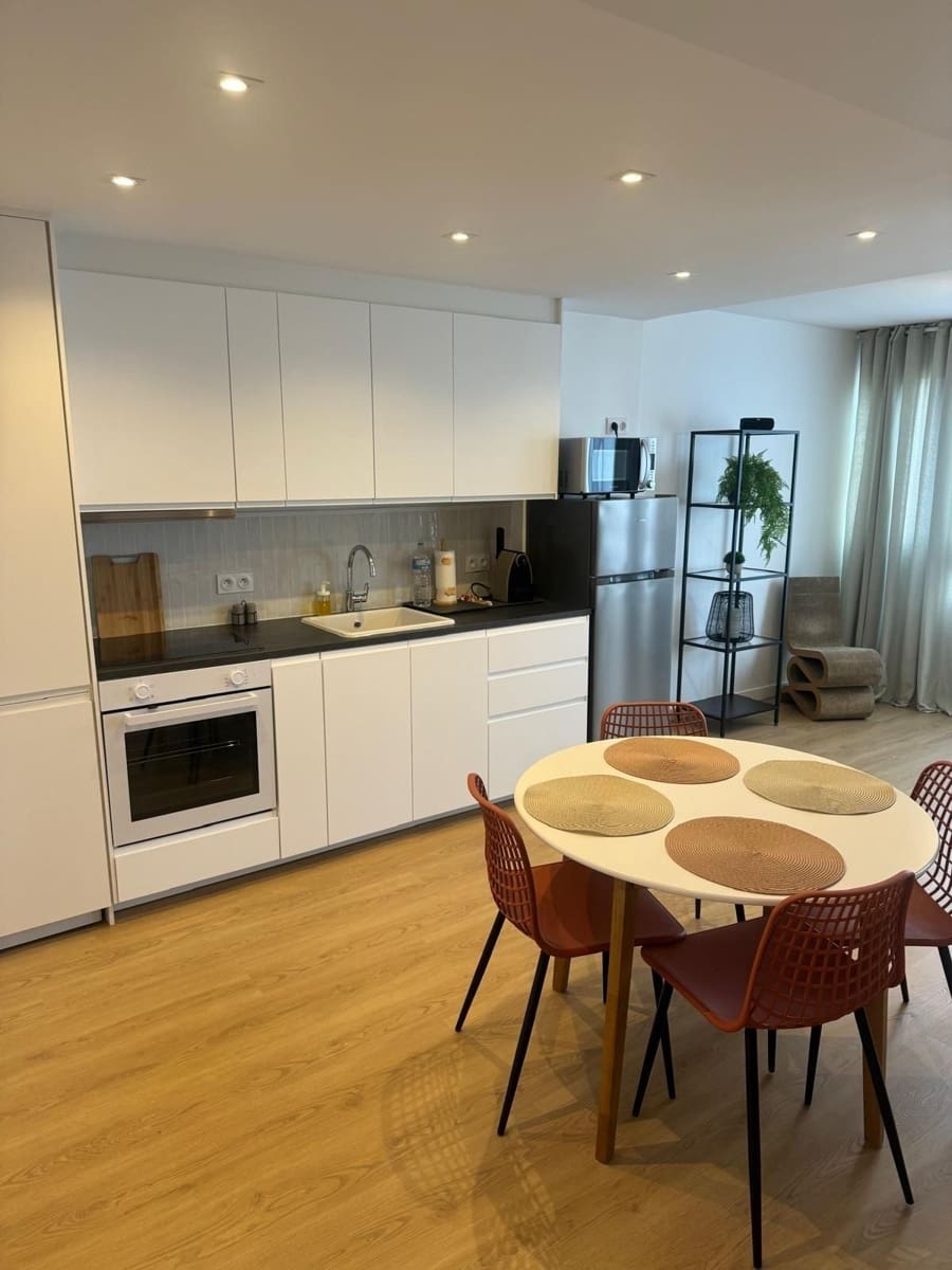 2 bedroom Apartment for sale in Torrevieja with pool - € 185,000 (Ref: 9640718)