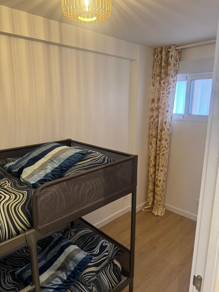 2 bedroom Apartment for sale in Torrevieja with pool - € 185,000 (Ref: 9640718)