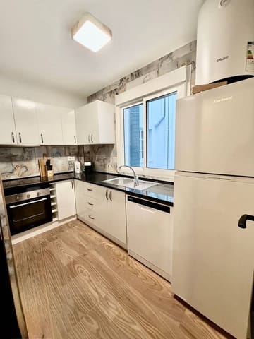 Apartamento de 2 habitaciones en Torrevieja en venta - 205.000 € (Ref: 9640720)