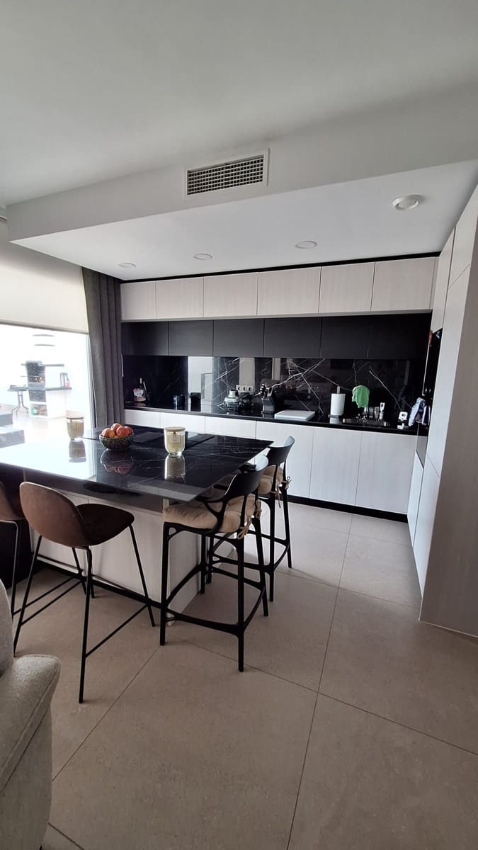 3 makuuhuone Huoneisto myytävänä paikassa Guardamar del Segura mukana uima-altaan 
autotalli - 549 950 € (Ref: 9640722)