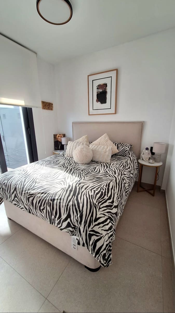 3 makuuhuone Huoneisto myytävänä paikassa Guardamar del Segura mukana uima-altaan 
autotalli - 549 950 € (Ref: 9640722)