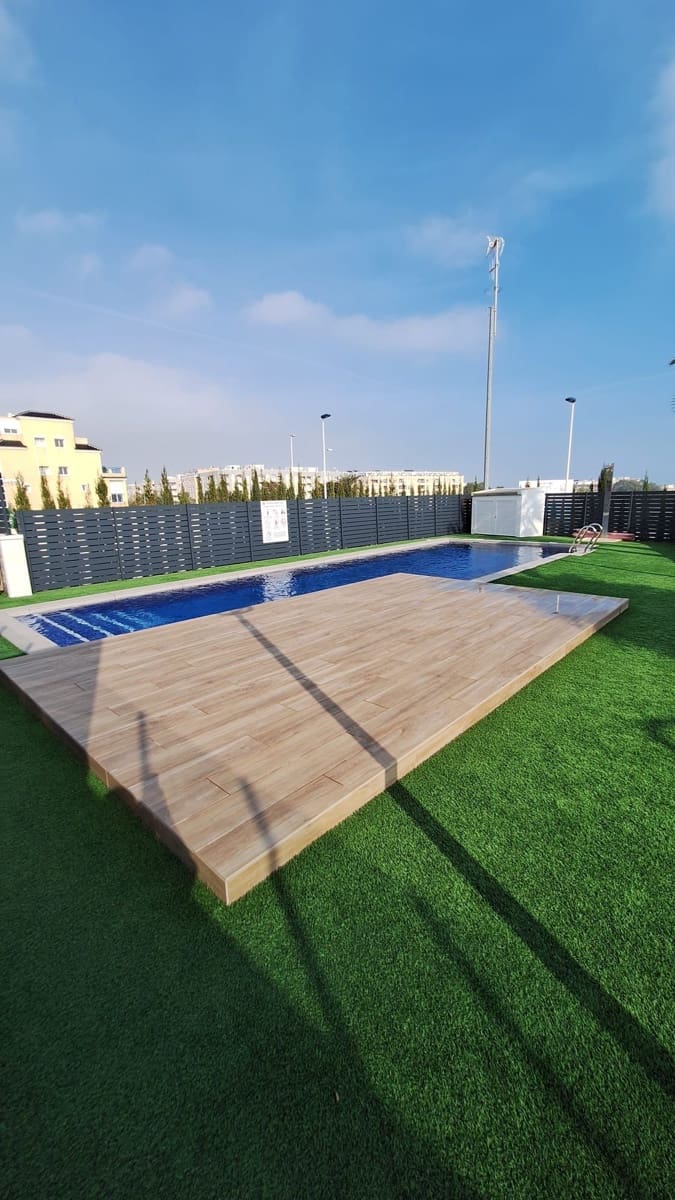 3 makuuhuone Huoneisto myytävänä paikassa Guardamar del Segura mukana uima-altaan 
autotalli - 549 950 € (Ref: 9640722)