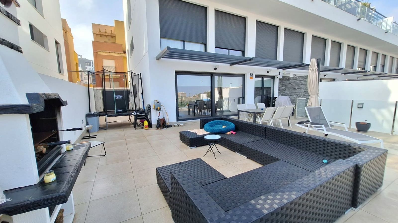 3 makuuhuone Huoneisto myytävänä paikassa Guardamar del Segura mukana uima-altaan 
autotalli - 549 950 € (Ref: 9640722)