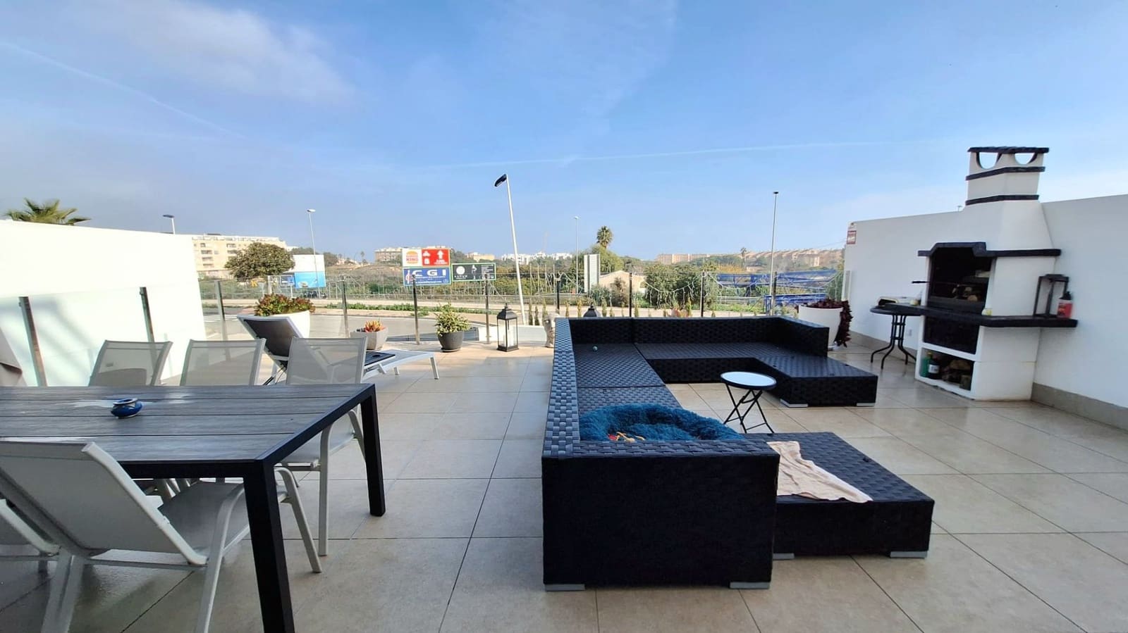 3 makuuhuone Huoneisto myytävänä paikassa Guardamar del Segura mukana uima-altaan 
autotalli - 549 950 € (Ref: 9640722)