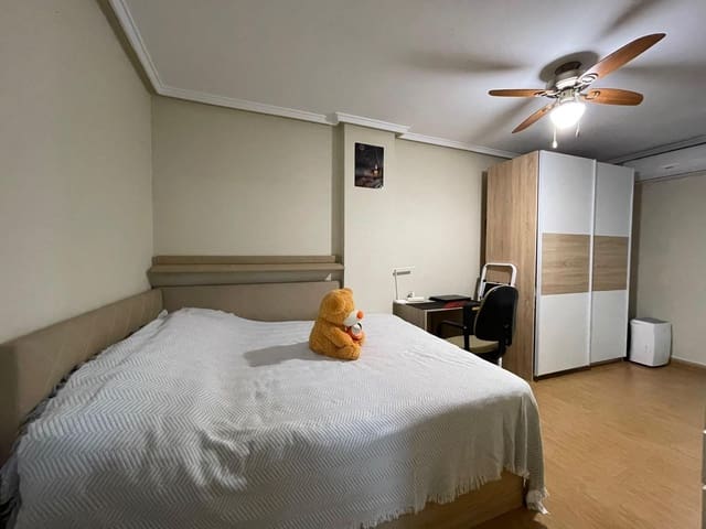 3 Zimmer Apartment zu verkaufen in Torrevieja - 209.000 € (Ref: 9640723)