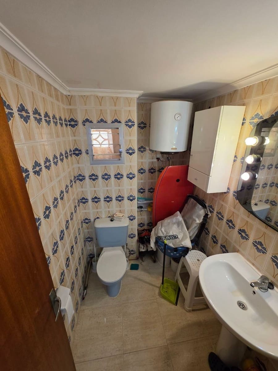 3 slaapkamer Appartement te koop in Torrevieja met zwembad garage - € 189.000 (Ref: 9640725)