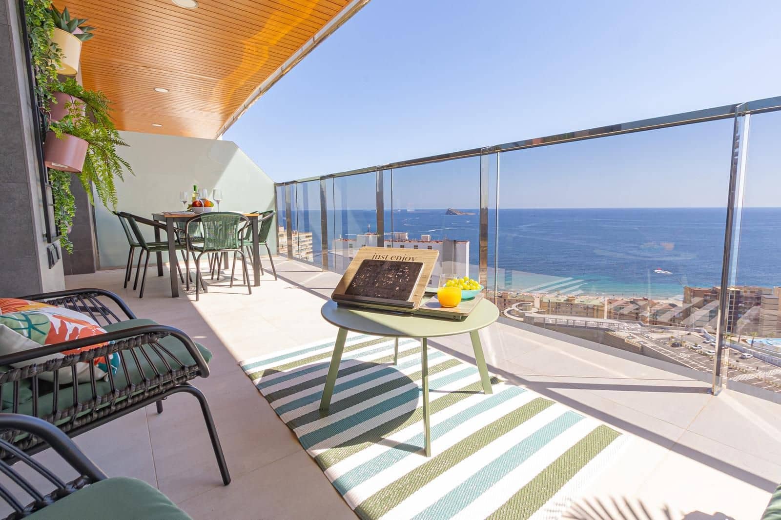 2 quarto Apartamento para venda em Benidorm com piscina garagem - 595 000 € (Ref: 9640726)