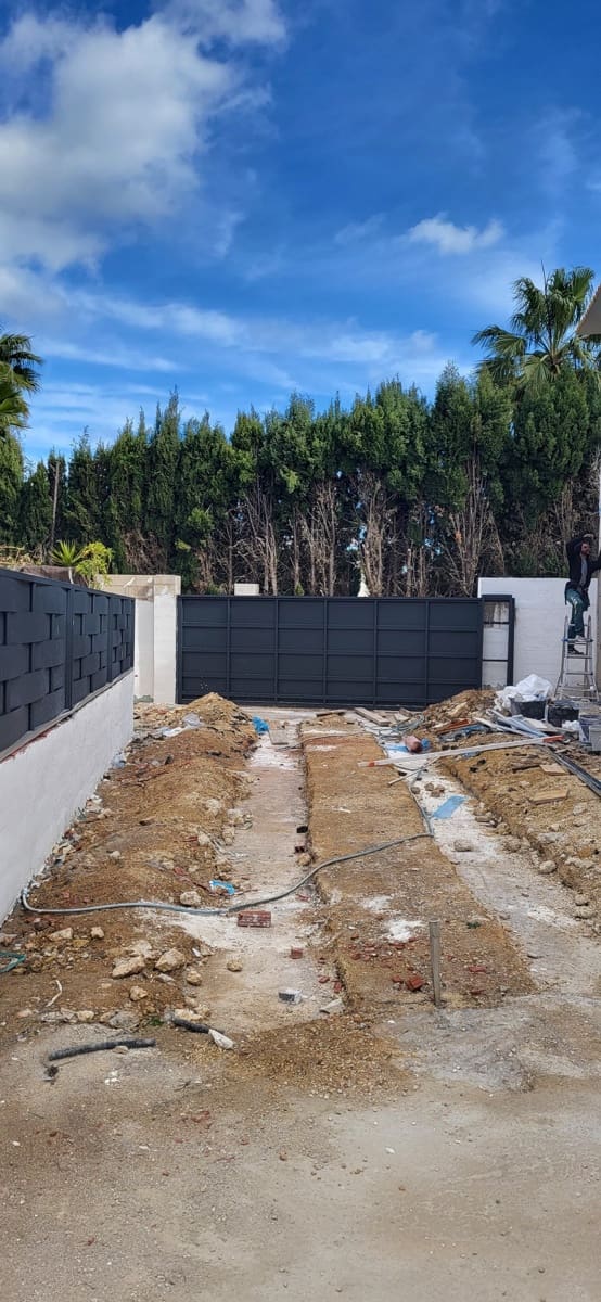 5 makuuhuone Huvila myytävänä paikassa Albir mukana uima-altaan 
autotalli - 1 650 000 € (Ref: 9640727)