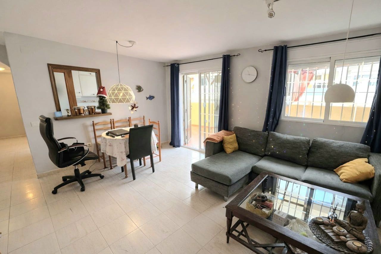 2 slaapkamer Penthouse te koop in Torrevieja - € 150.000 (Ref: 9640729)