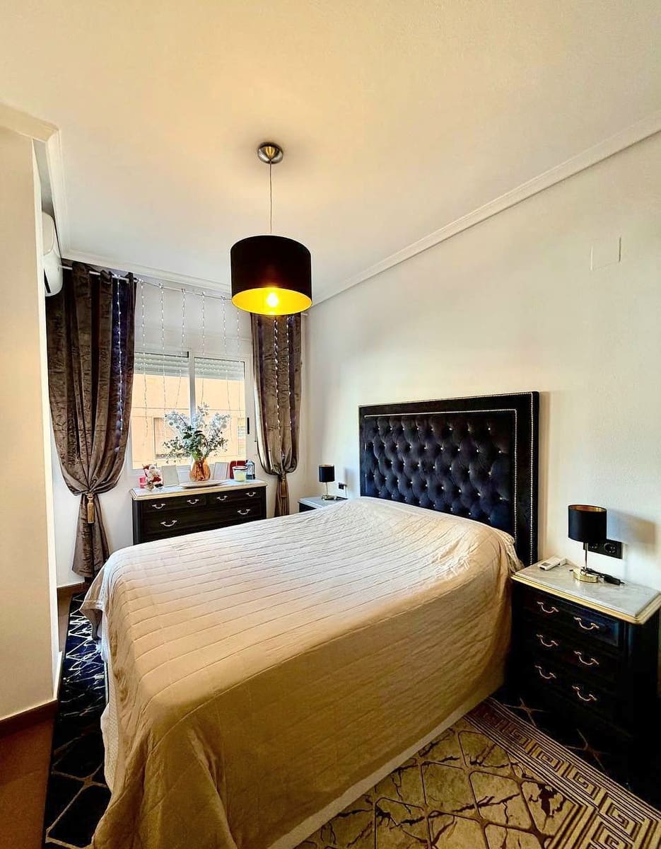 2 soveværelse Lejlighed til salg i Torrevieja - € 157.000 (Ref: 9640730)