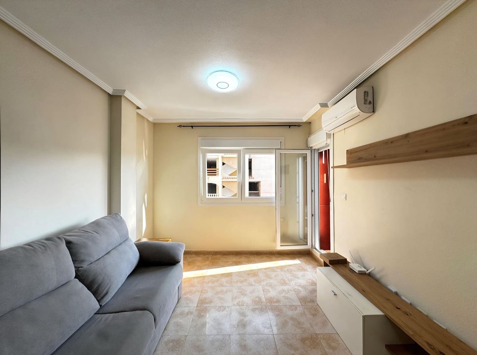 2 slaapkamer Appartement te koop in Torrevieja met zwembad - € 127.000 (Ref: 9640731)