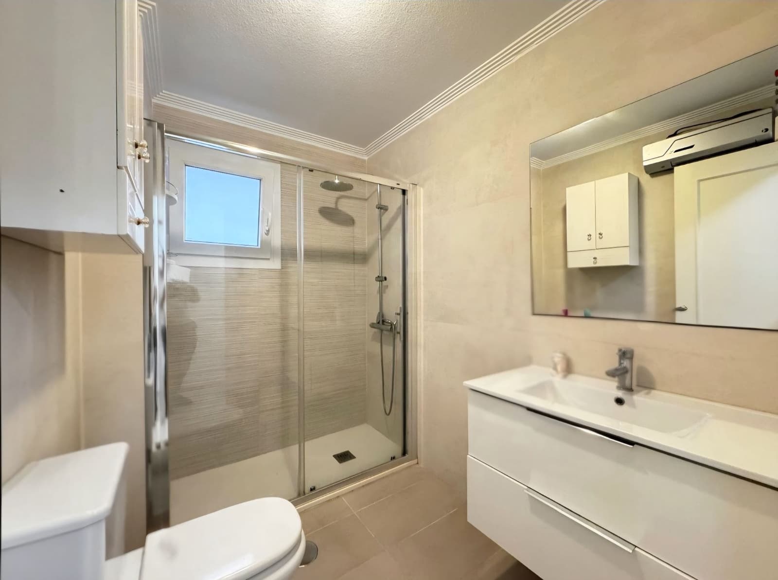 2 slaapkamer Appartement te koop in Torrevieja met zwembad - € 127.000 (Ref: 9640731)