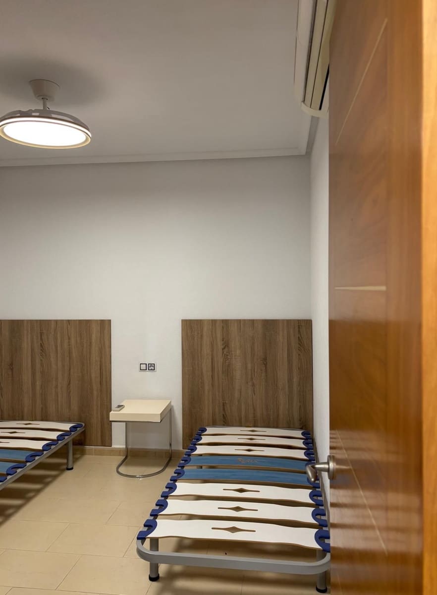 2 makuuhuone Huvila myytävänä paikassa Torrevieja mukana uima-altaan 
autotalli - 239 000 € (Ref: 9640733)