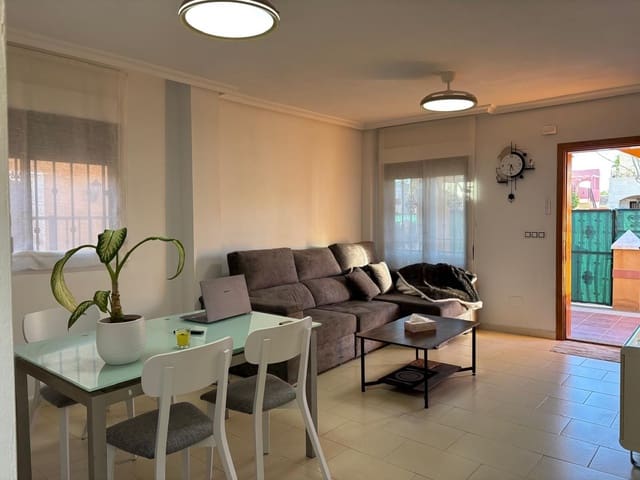 2 makuuhuone Huvila myytävänä paikassa Torrevieja mukana uima-altaan 
autotalli - 239 000 € (Ref: 9640733)