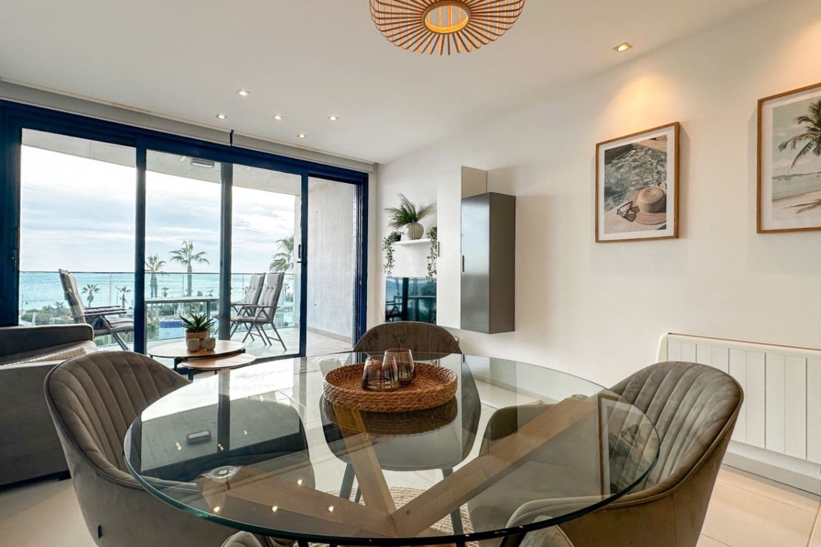 2 makuuhuone Huoneisto myytävänä paikassa Torrevieja mukana uima-altaan 
autotalli - 420 000 € (Ref: 9640734)