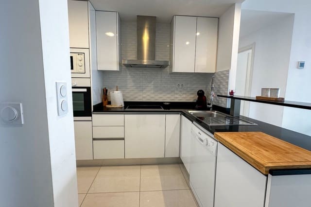 2 Zimmer Apartment zu verkaufen in Torrevieja mit Pool Garage - 420.000 € (Ref: 9640734)