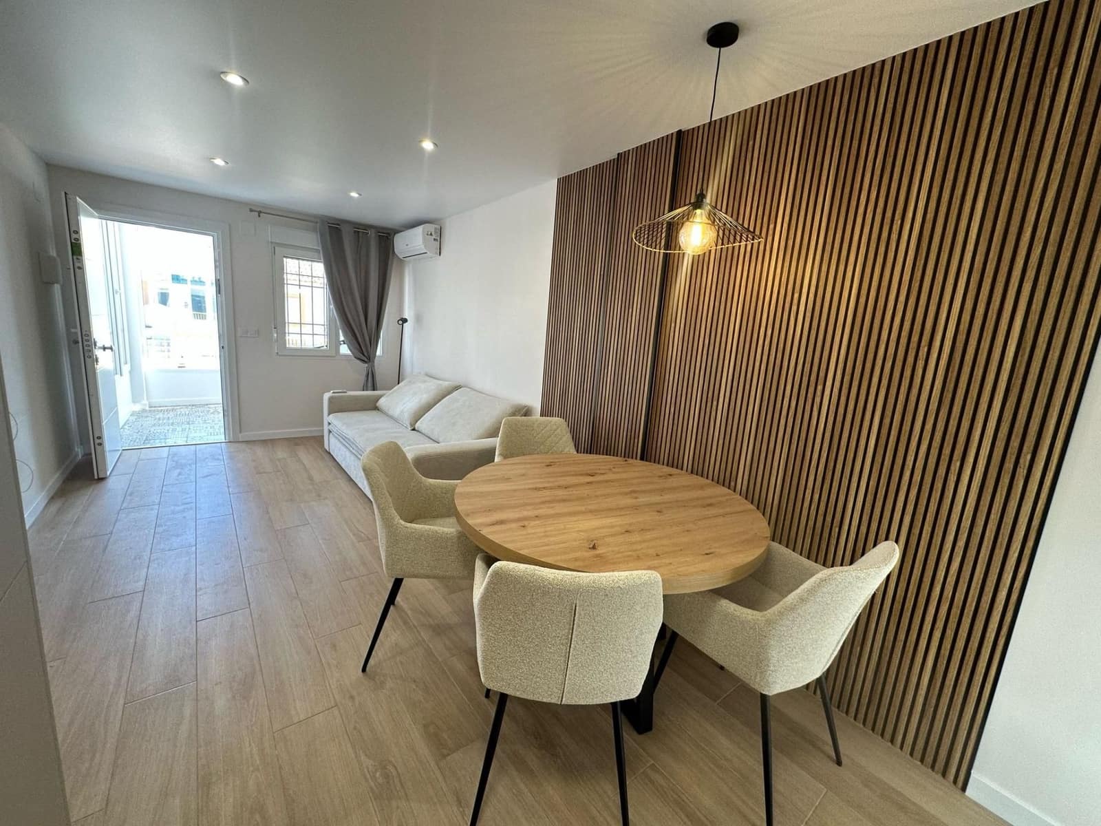 2 camera da letto Bungalow in vendita in Torrevieja con piscina - 170.000 € (Rif: 9640735)