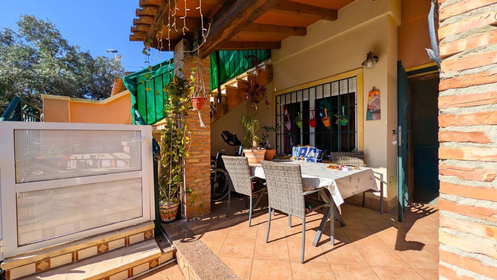 2 bedroom Villa for sale in Torrevieja with pool garage - € 179,900 (Ref: 9640739)