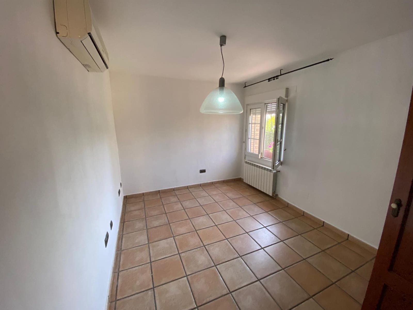 Chalet de 5 habitaciones en Torrevieja en venta con piscina garaje - 744.500 € (Ref: 9643795)