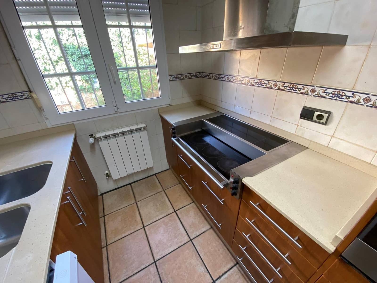 Chalet de 5 habitaciones en Torrevieja en venta con piscina garaje - 744.500 € (Ref: 9643795)