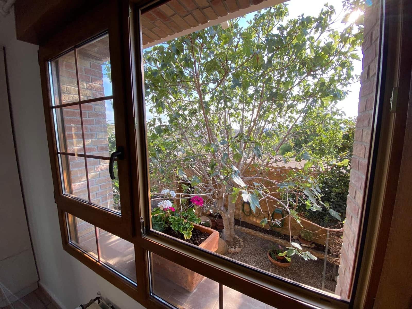 Chalet de 5 habitaciones en Torrevieja en venta con piscina garaje - 744.500 € (Ref: 9643795)