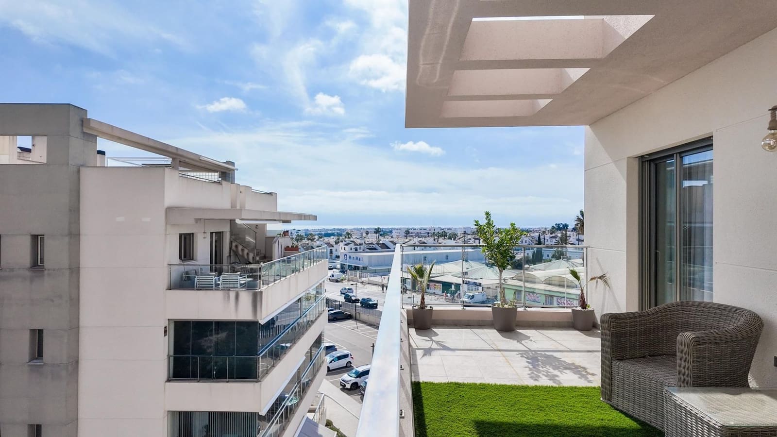 2 soveværelse Penthouse til salg i Orihuela Costa med swimmingpool garage - € 338.800 (Ref: 9647782)