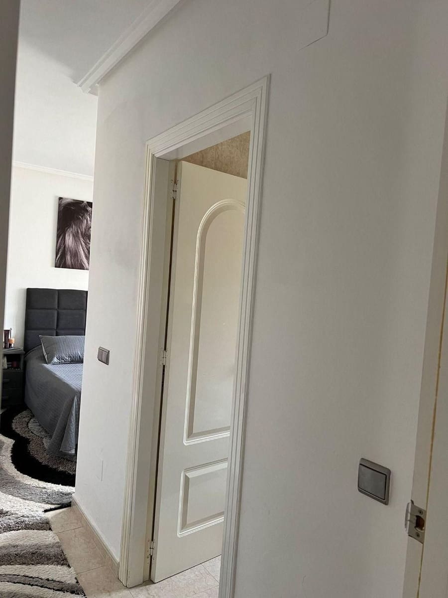 3 slaapkamer Villa te koop in Benijofar met zwembad garage - € 325.000 (Ref: 9647783)