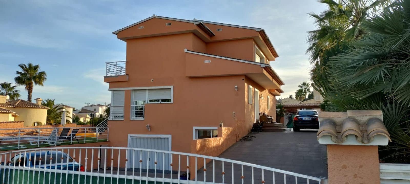 5 bedroom Villa for sale in Calpe / Calp with pool garage - € 680,000 (Ref: 9647785)