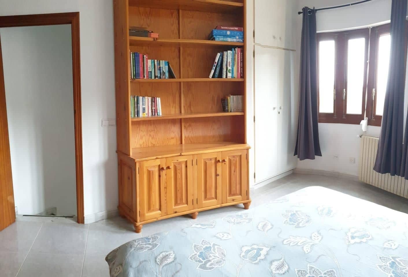 6 soverom Villa til salgs i Orihuela Costa med svømmebasseng garasje - € 450 000 (Ref: 9647786)