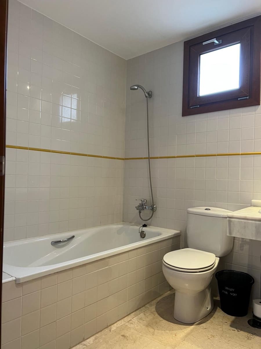 2 soverom Leilighet til salgs i Orihuela Costa med svømmebasseng garasje - € 260 000 (Ref: 9647787)