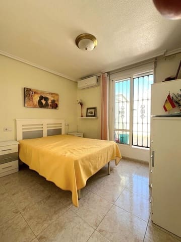 2 chambre Maison de Ville à vendre à Torrevieja avec piscine - 176 000 € (Ref: 9651257)