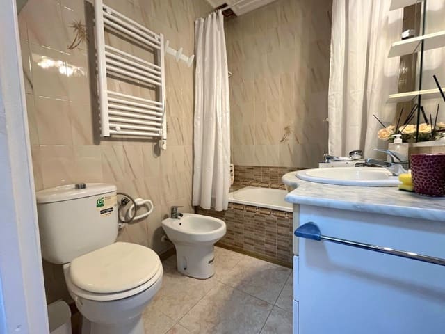 2 chambre Maison de Ville à vendre à Torrevieja avec piscine - 176 000 € (Ref: 9651257)