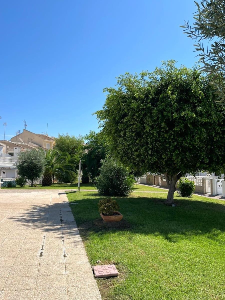 2 chambre Maison de Ville à vendre à Torrevieja avec piscine - 176 000 € (Ref: 9651257)