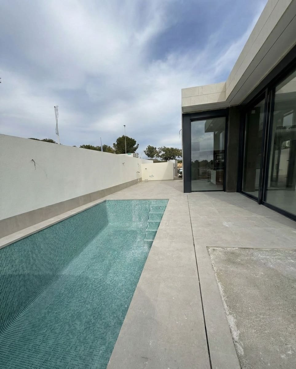 3 chambre Villa/Maison à vendre à Pinar de Campoverde avec piscine garage - 579 000 € (Ref: 9651258)