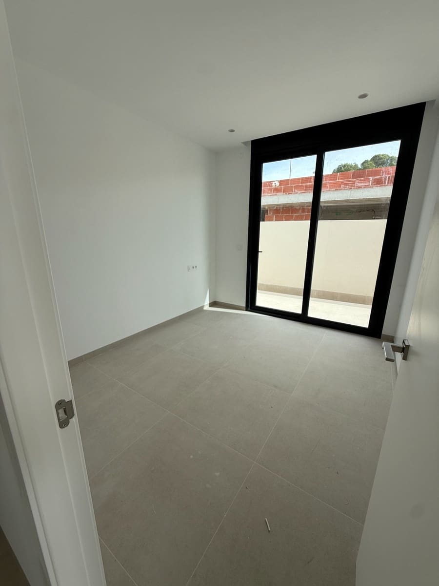 3 chambre Villa/Maison à vendre à Pinar de Campoverde avec piscine garage - 579 000 € (Ref: 9651258)