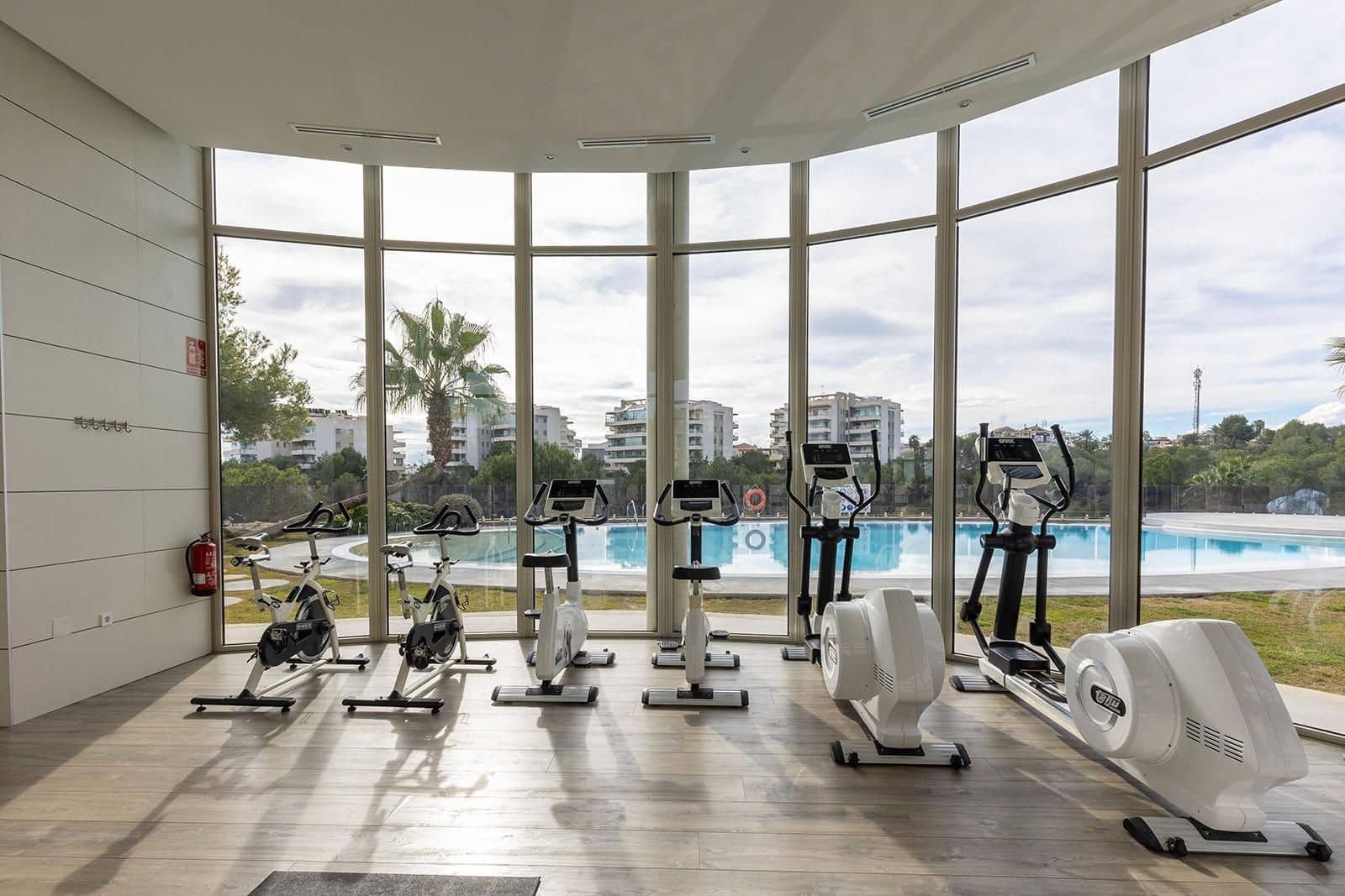 3 soveværelse Lejlighed til salg i Orihuela Costa med swimmingpool garage - € 269.000 (Ref: 9655704)