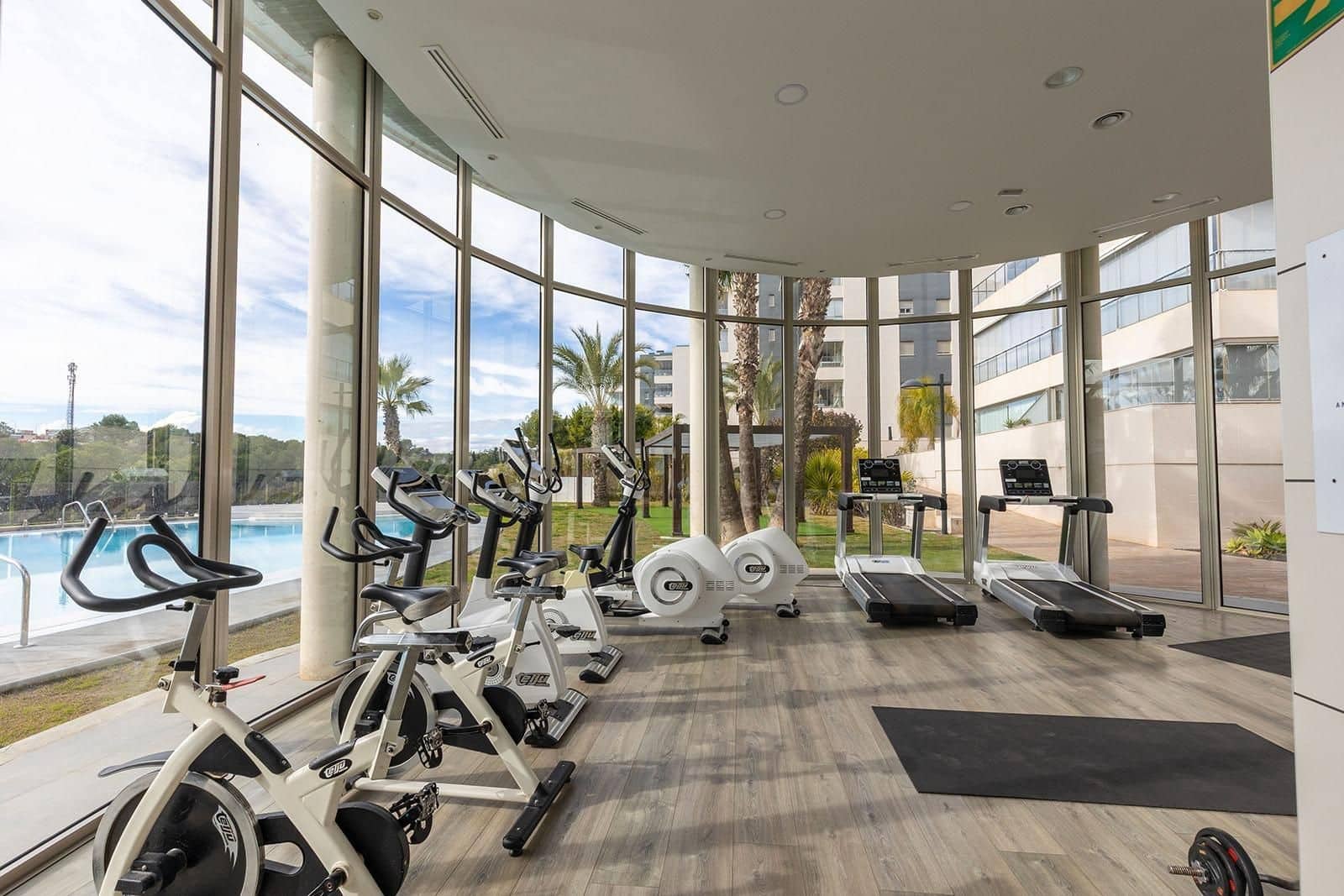 3 soveværelse Lejlighed til salg i Orihuela Costa med swimmingpool garage - € 269.000 (Ref: 9655704)