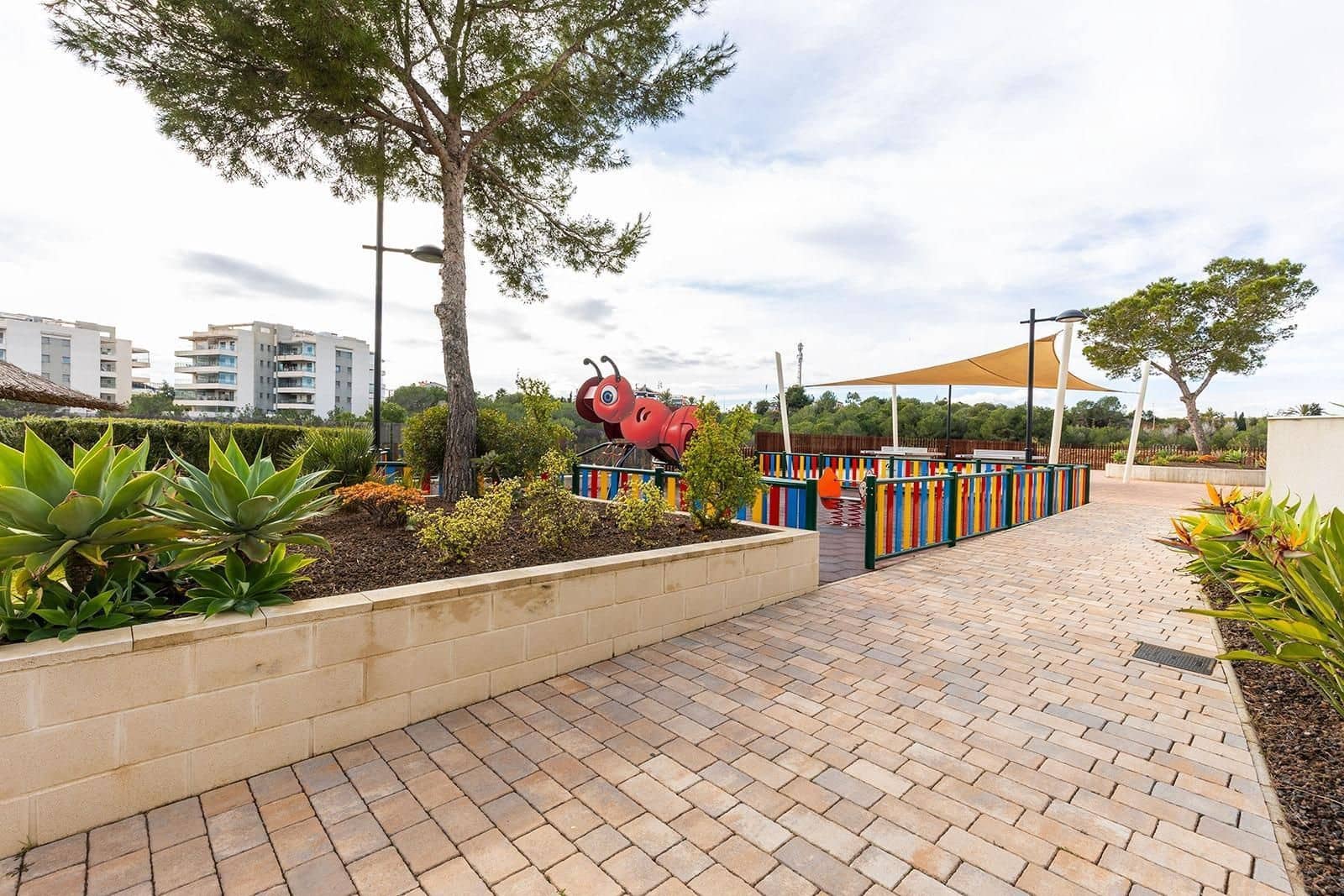 3 soveværelse Lejlighed til salg i Orihuela Costa med swimmingpool garage - € 269.000 (Ref: 9655704)