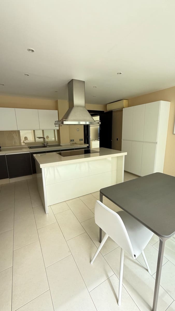 6 quarto Moradia para venda em Atamaria com piscina garagem - 1 950 000 € (Ref: 9658373)