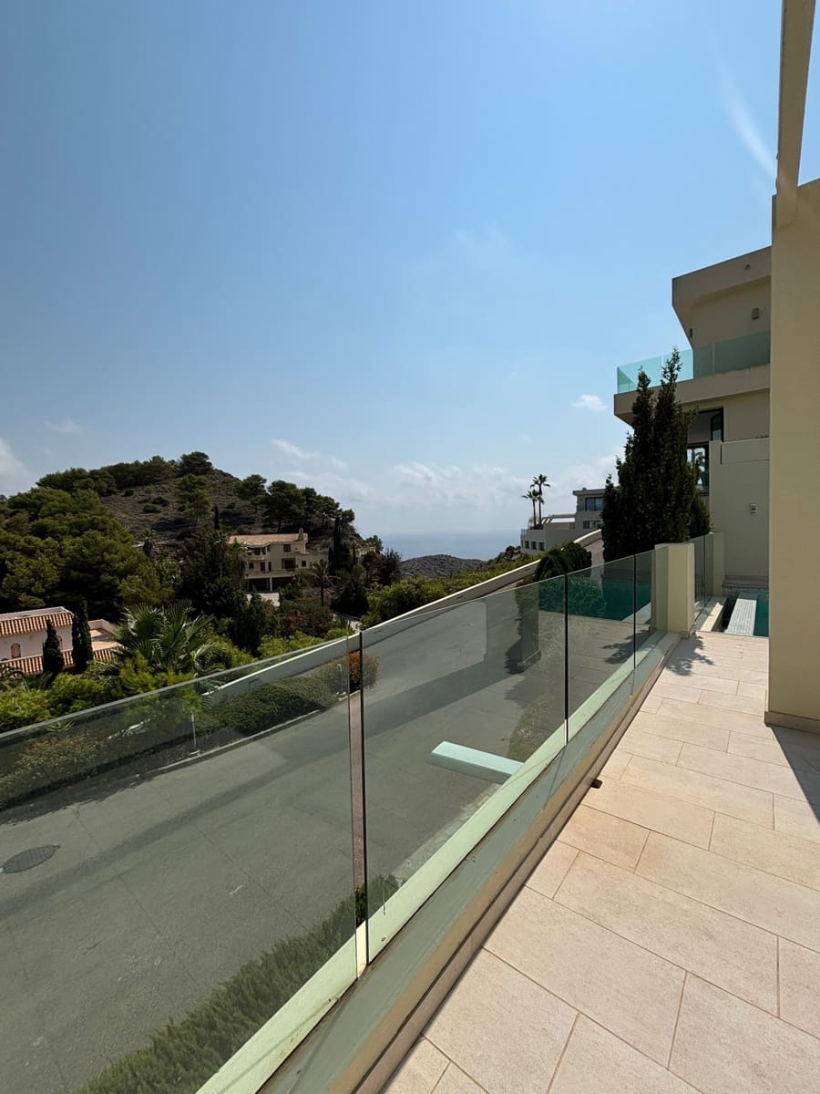 6 quarto Moradia para venda em Atamaria com piscina garagem - 1 950 000 € (Ref: 9658373)