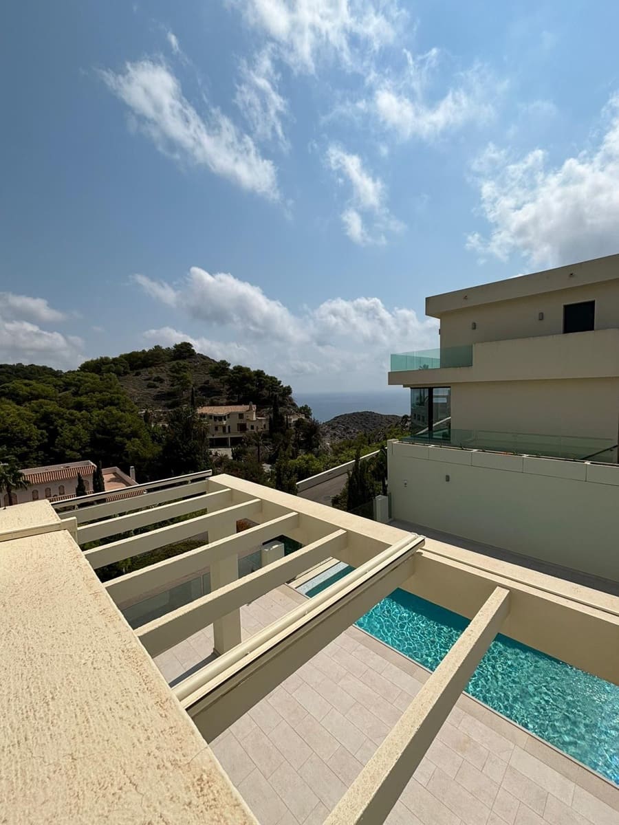 6 quarto Moradia para venda em Atamaria com piscina garagem - 1 950 000 € (Ref: 9658373)