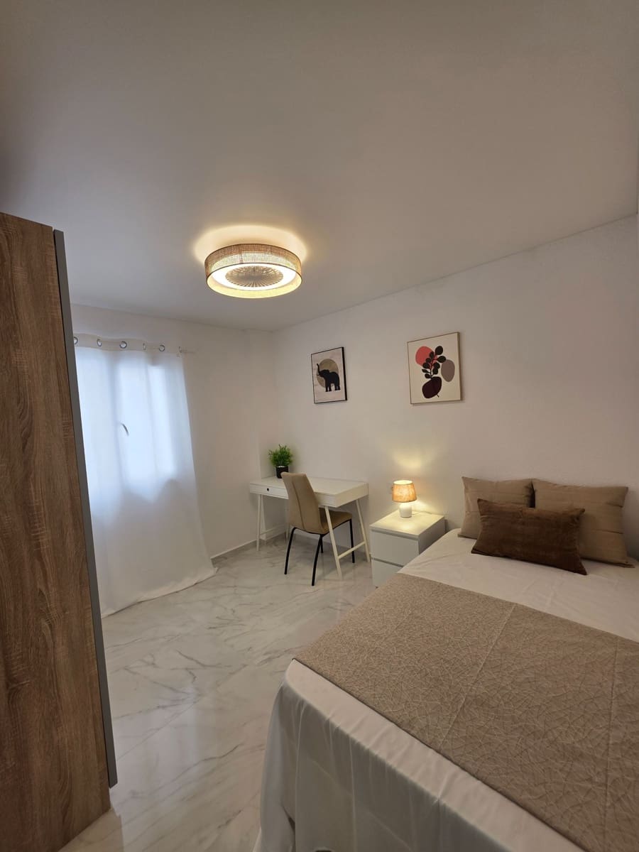 3 sypialnia Mieszkanie na sprzedaż w Torrevieja - 199 000 € (Ref: 9658374)